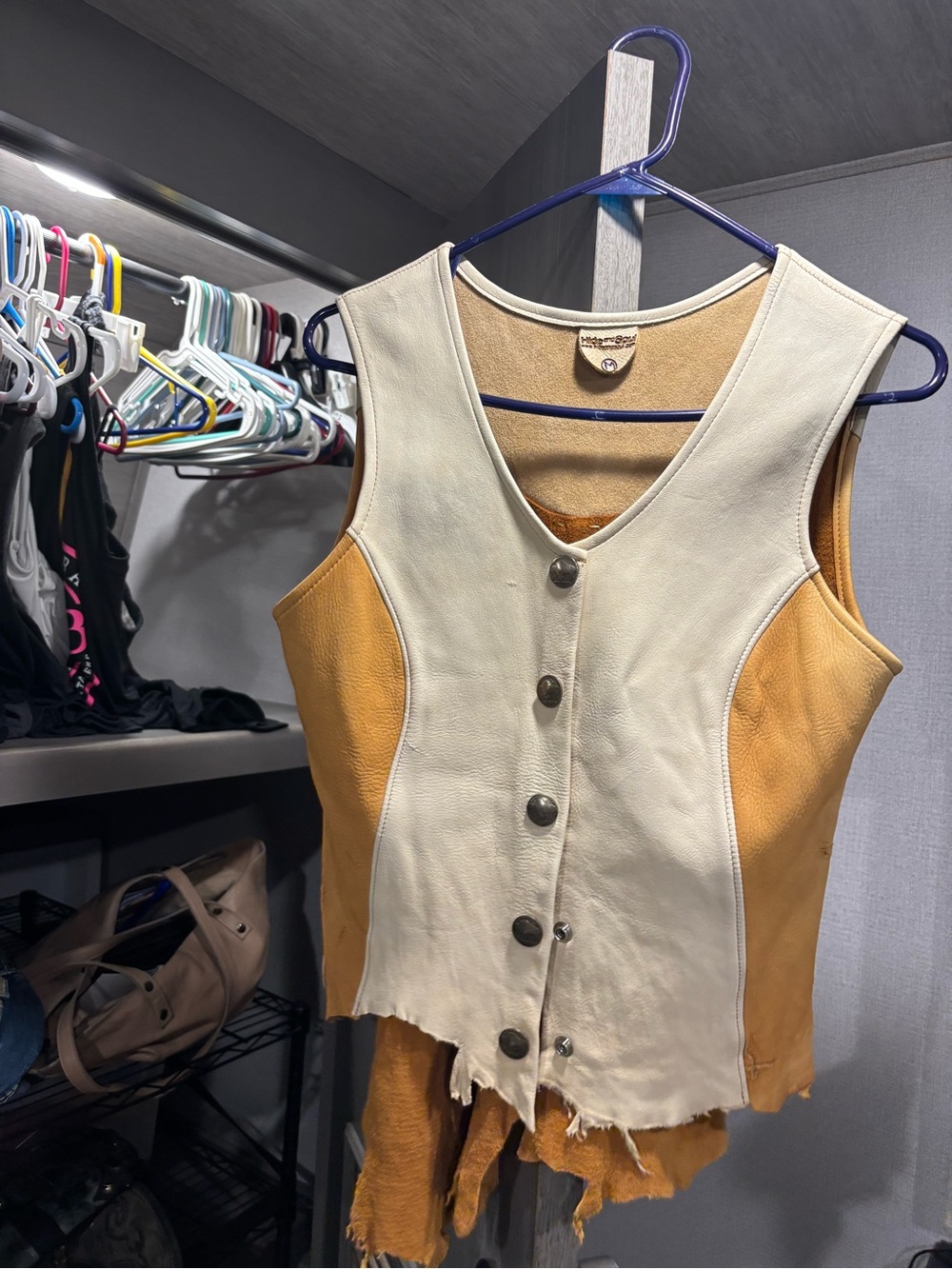 Vintage look Two-Tone Leather Button-Front Vest - Cream & Mustard